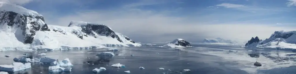 Panoramic ice and mountain landscape in Wilhelmina Bay, Antarctica