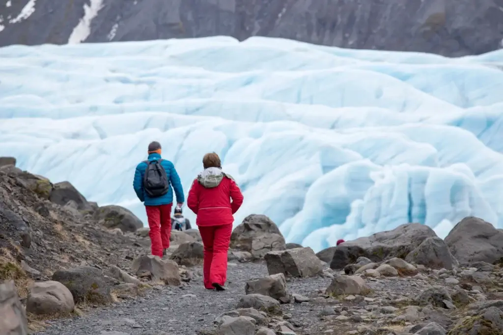 A qualified glacier experience on the day’s safe route