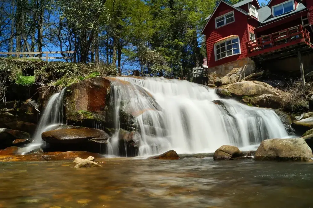 waterfall Highlands Cashiers North Carolina