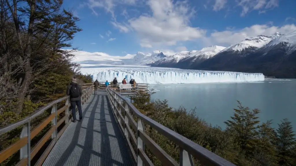 Exact Perito Moreno Glacier walkway and viewing platform