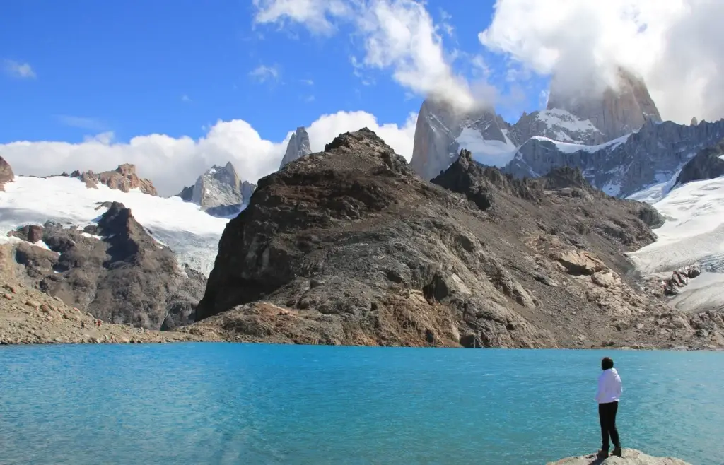 Girl, Blue Lake, Glacier And Mountains. El Chalten (Argentina'S Trekking Capital) - Patagonia