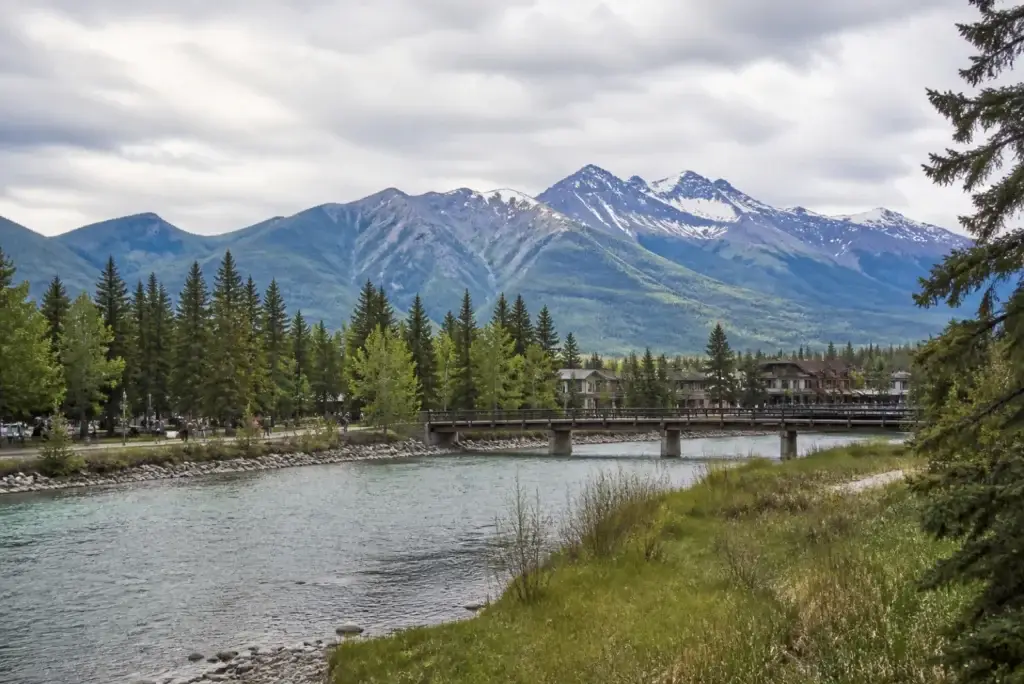 Documented Jasper townsite or low-intensity town edge with mountain context