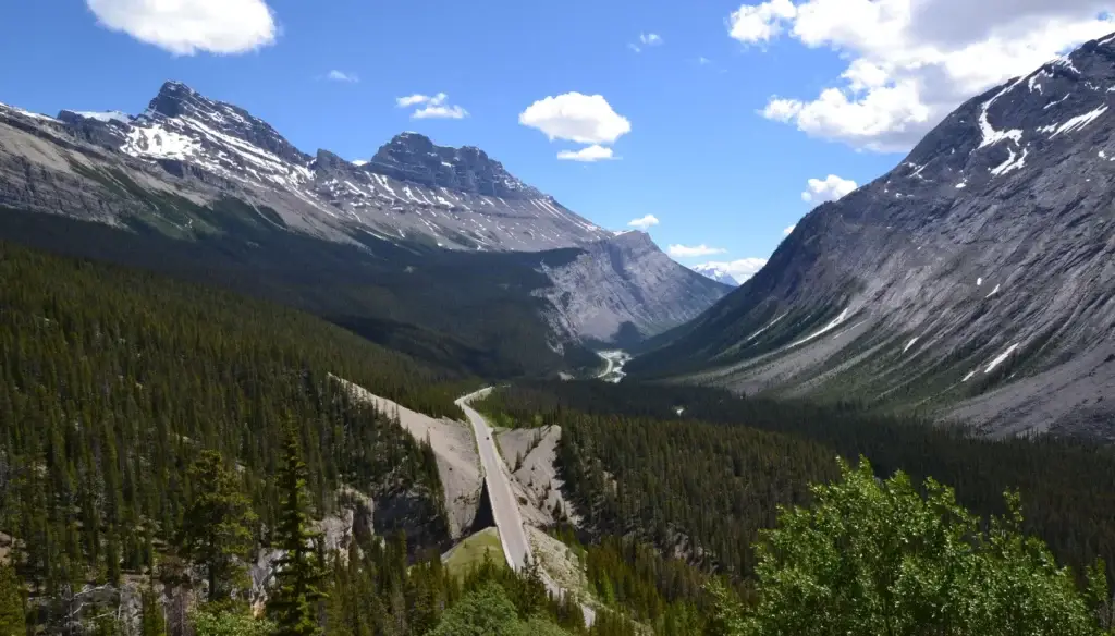 Documented Icefields Parkway in Jasper National Park between Sunwapta Pass and Jasper