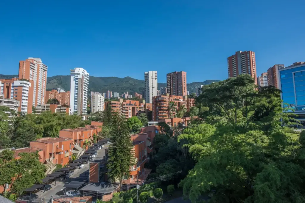 Exact El Poblado, Laureles or central Medellín urban scene