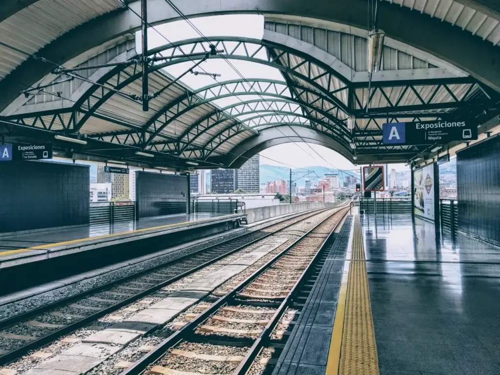 Exact Medellín Metro or Metrocable public-realm composition