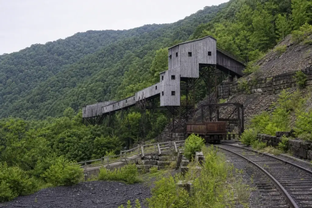 Nuttallburg tipple, conveyor, rail landscape or verified townsite
