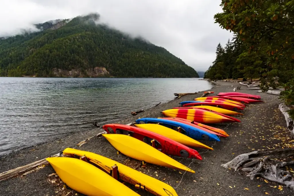Lake Crescent shore, guided paddle or exact lake landscape