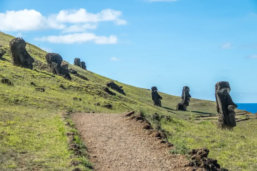 Exact rights-ready Rano Raraku or Ahu Toŋariki documentary landscape