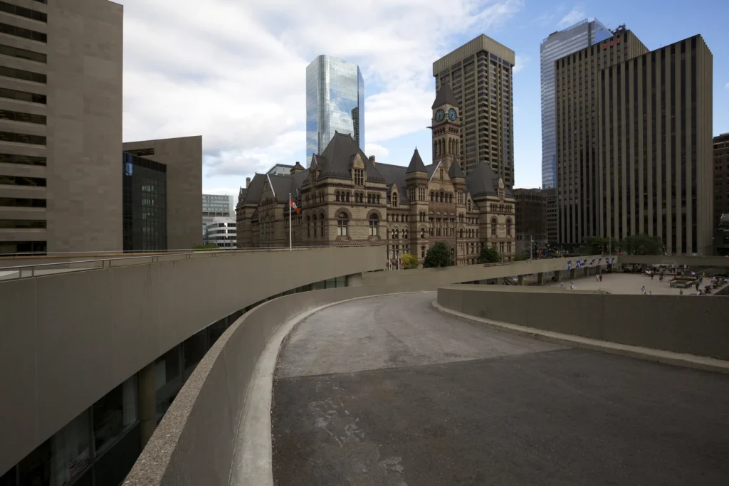 Bloor-Yorkville streetscape, Village of Yorkville Park or Royal Ontario Museum in neighbourhood context