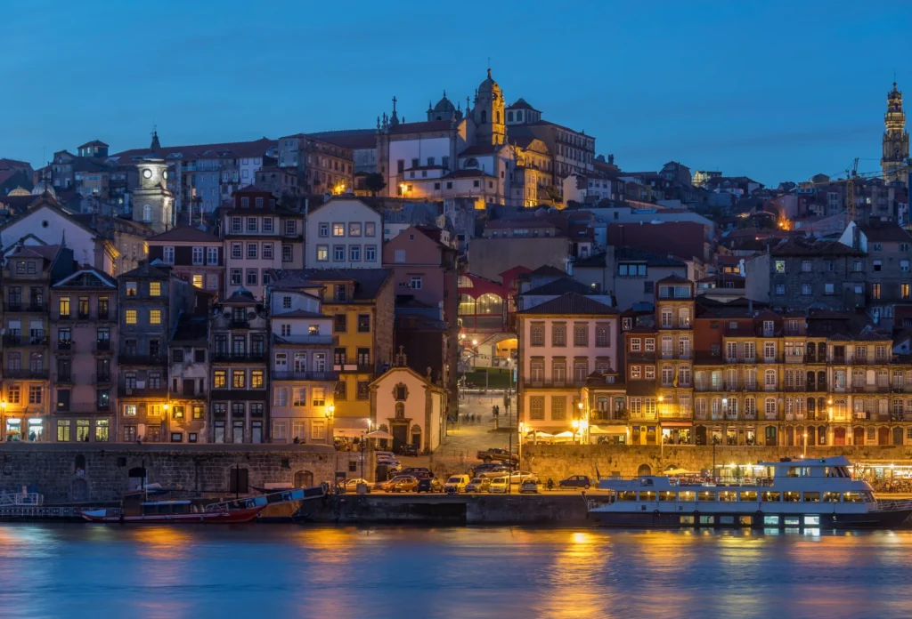 Porto city context; the image does not depict São Bento station or its tile hall.