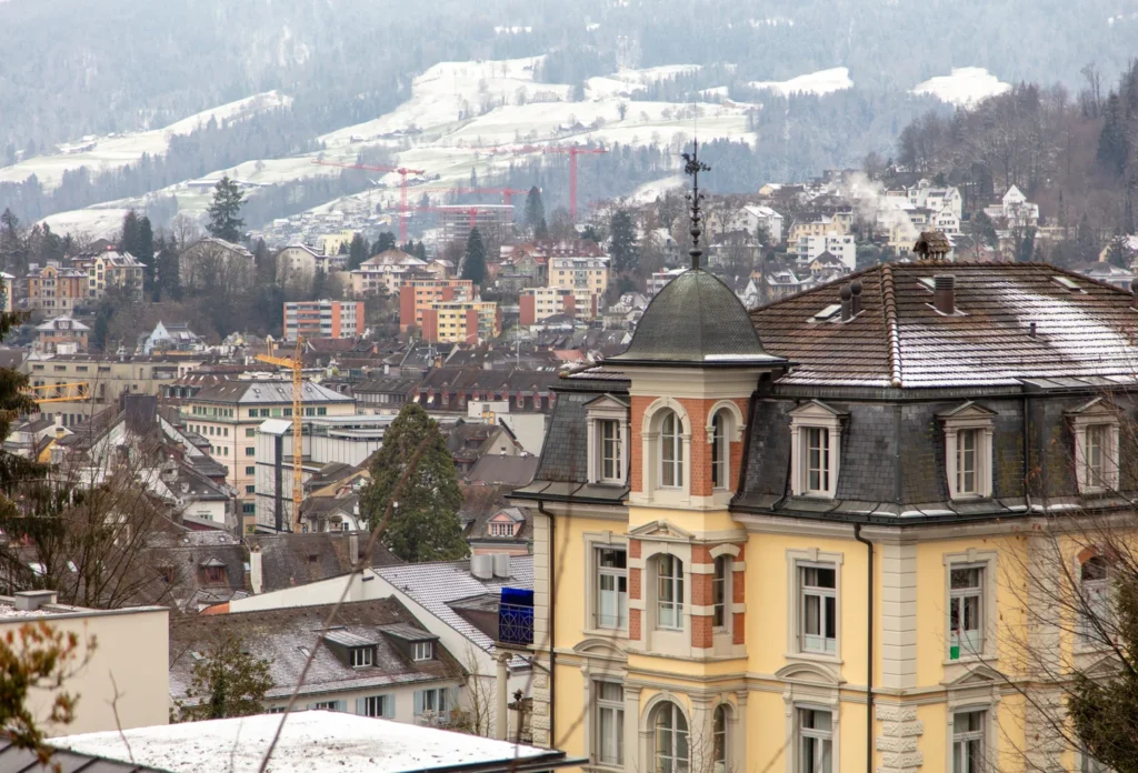 Traditional architecture in Lucerne’s Old Town, providing city context for the KKL visit; the KKL is not shown.