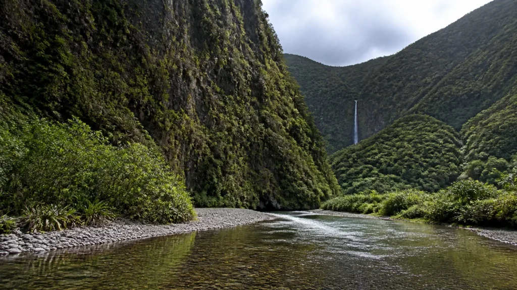 AI-generated editorial visualization of Enter one Tahiti Nui valley with a qualified guide.