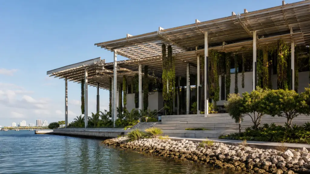 Pérez Art Museum Miami canopy and hanging gardens beside Biscayne Bay