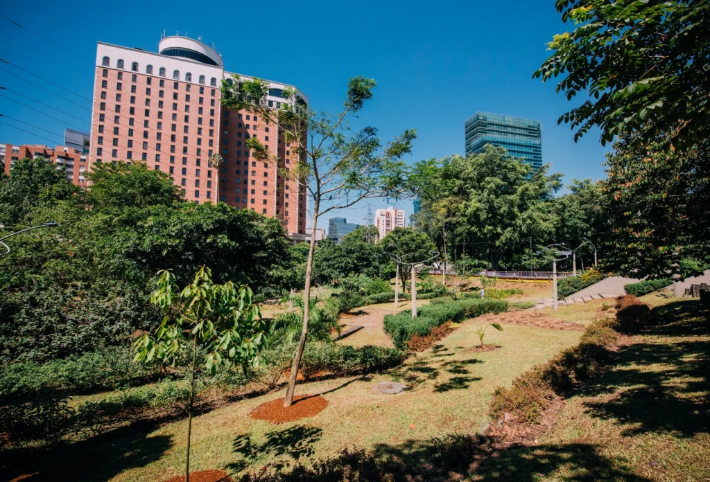 Presidenta Linear Park in El Poblado, Medellín.