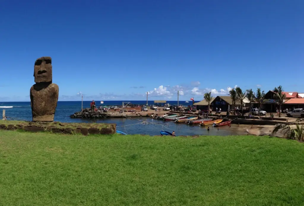 Hanga Roa waterfront, Rapa Nui.