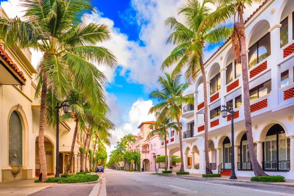 Worth Avenue or another publicly visible preserved Palm Beach streetscape