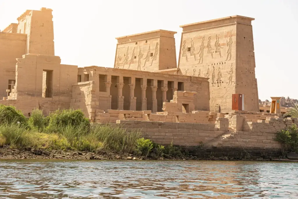 Nile and monumental Egypt route